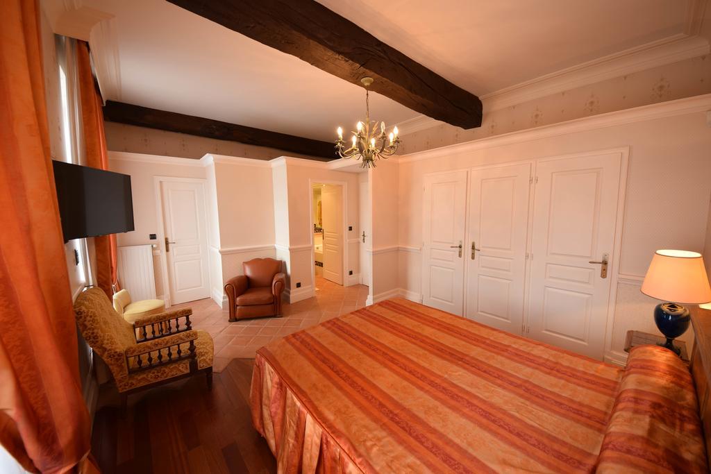 Domaine De La Rocque Bed & Breakfast Liorac-sur-Louyre Dış mekan fotoğraf
