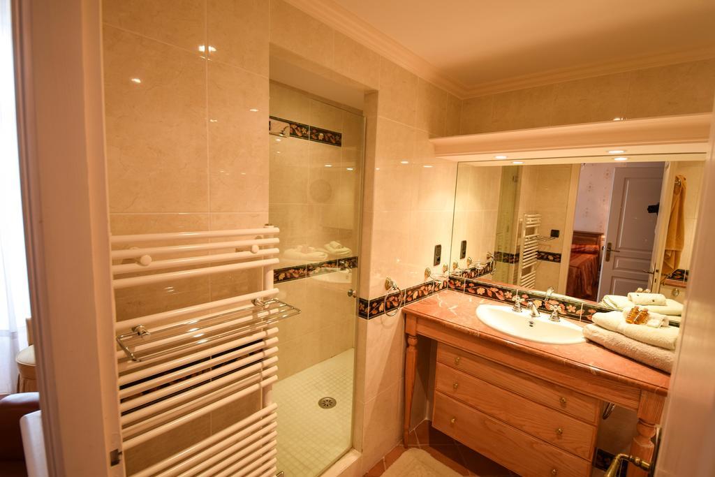 Domaine De La Rocque Bed & Breakfast Liorac-sur-Louyre Dış mekan fotoğraf